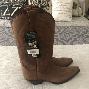 Woman’s Dan Post Boots